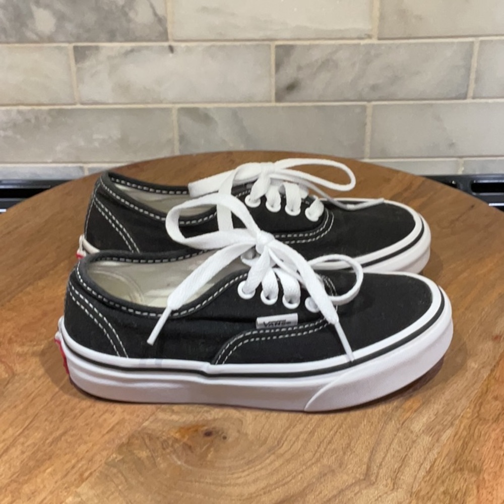 Vans Classic Kids Black and White Sneakers - Picture 5 of 6